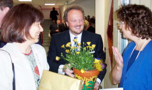Das Pfarrersehepaar mit Anita Schnecker